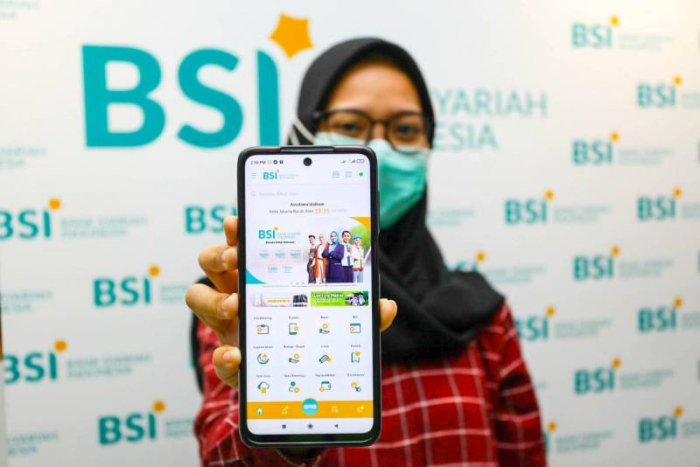 NEWS : Gangguan Layanan Bank BSI Terlalu Lama, Pakar Curiga Terjadi ...