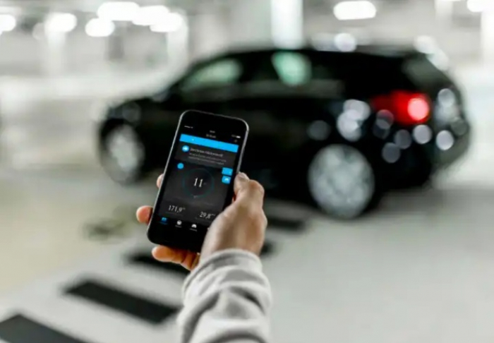 Aplikasi Mercedes-Benz Gangguan, Ada Celah Keamanan